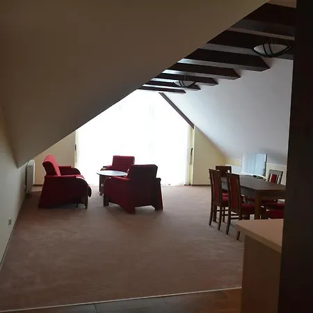 Gosciniec Pan Tadeusz Ii