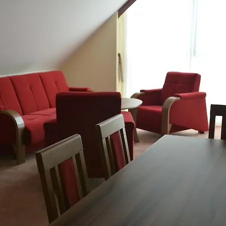 Inn Gosciniec Pan Tadeusz Ii *