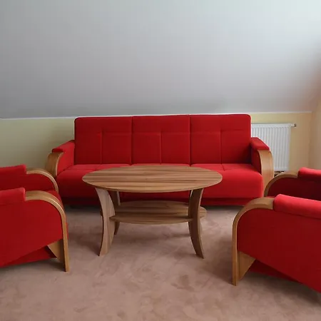 Gosciniec Pan Tadeusz Ii *