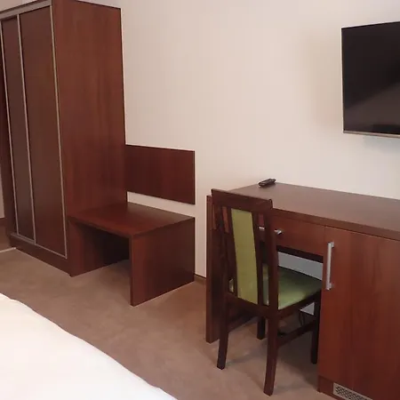 Inn Gosciniec Pan Tadeusz Ii *